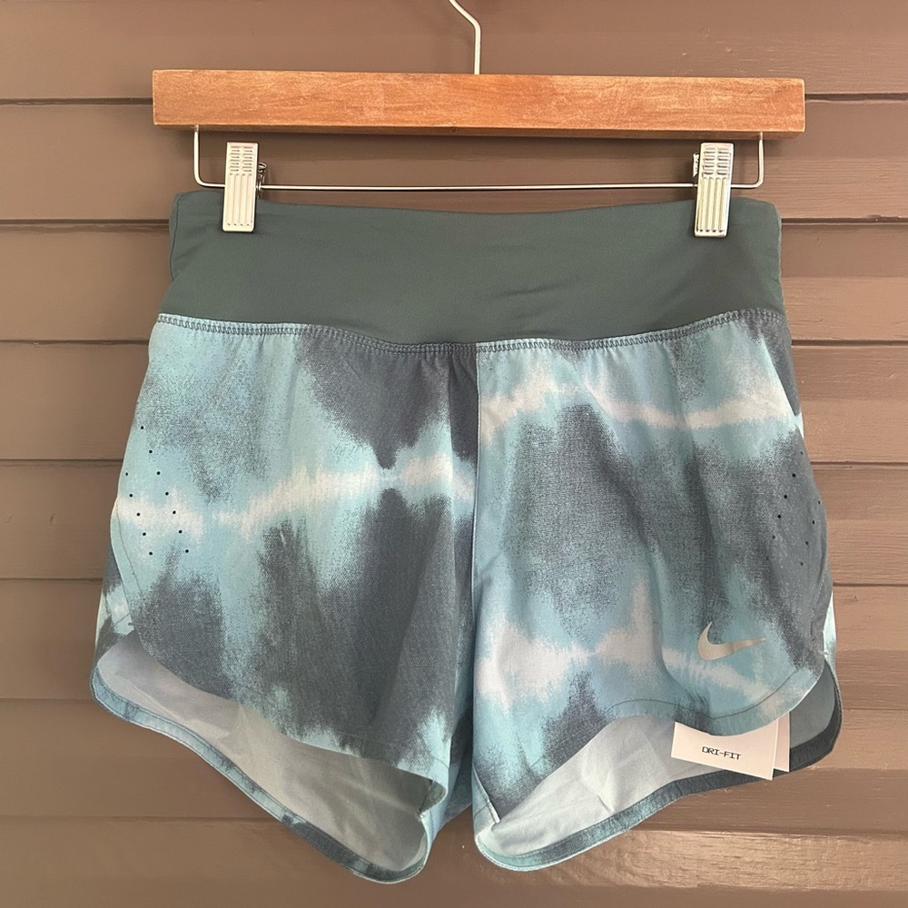 NWT Nike Dri-Fit Eclipse 3” Running Shorts Blue Tie-Dye XS